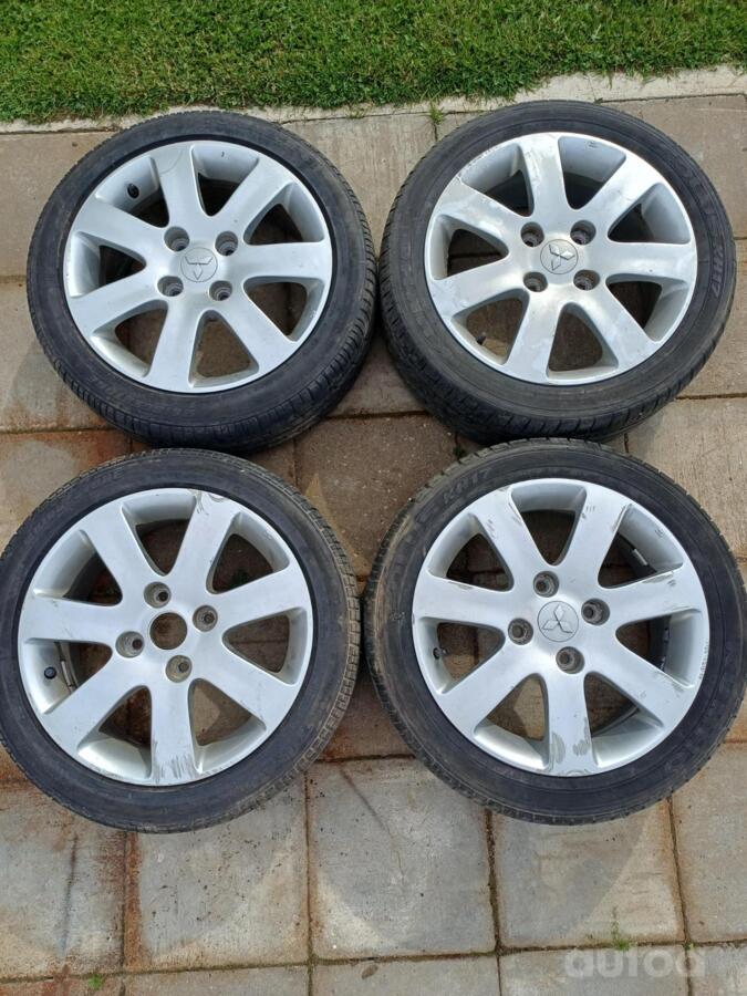 MITSUBISHI, stop lekki