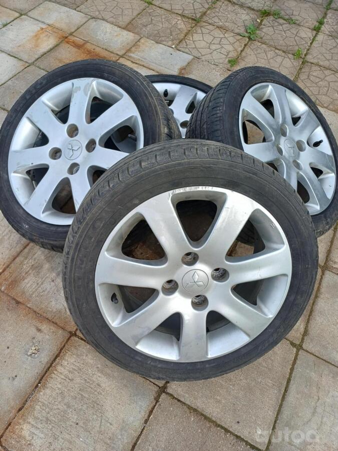 MITSUBISHI, stop lekki