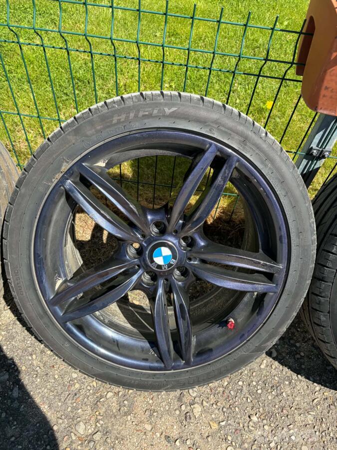 BMW, stop lekki