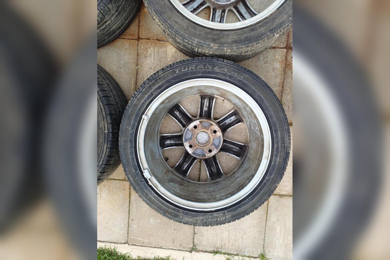 MITSUBISHI, stop lekki