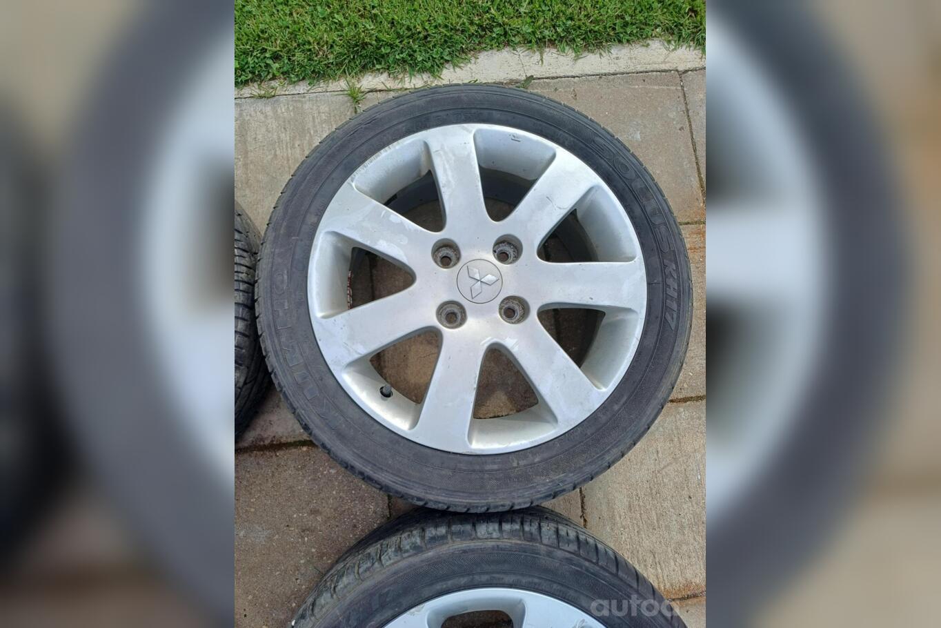 MITSUBISHI, stop lekki