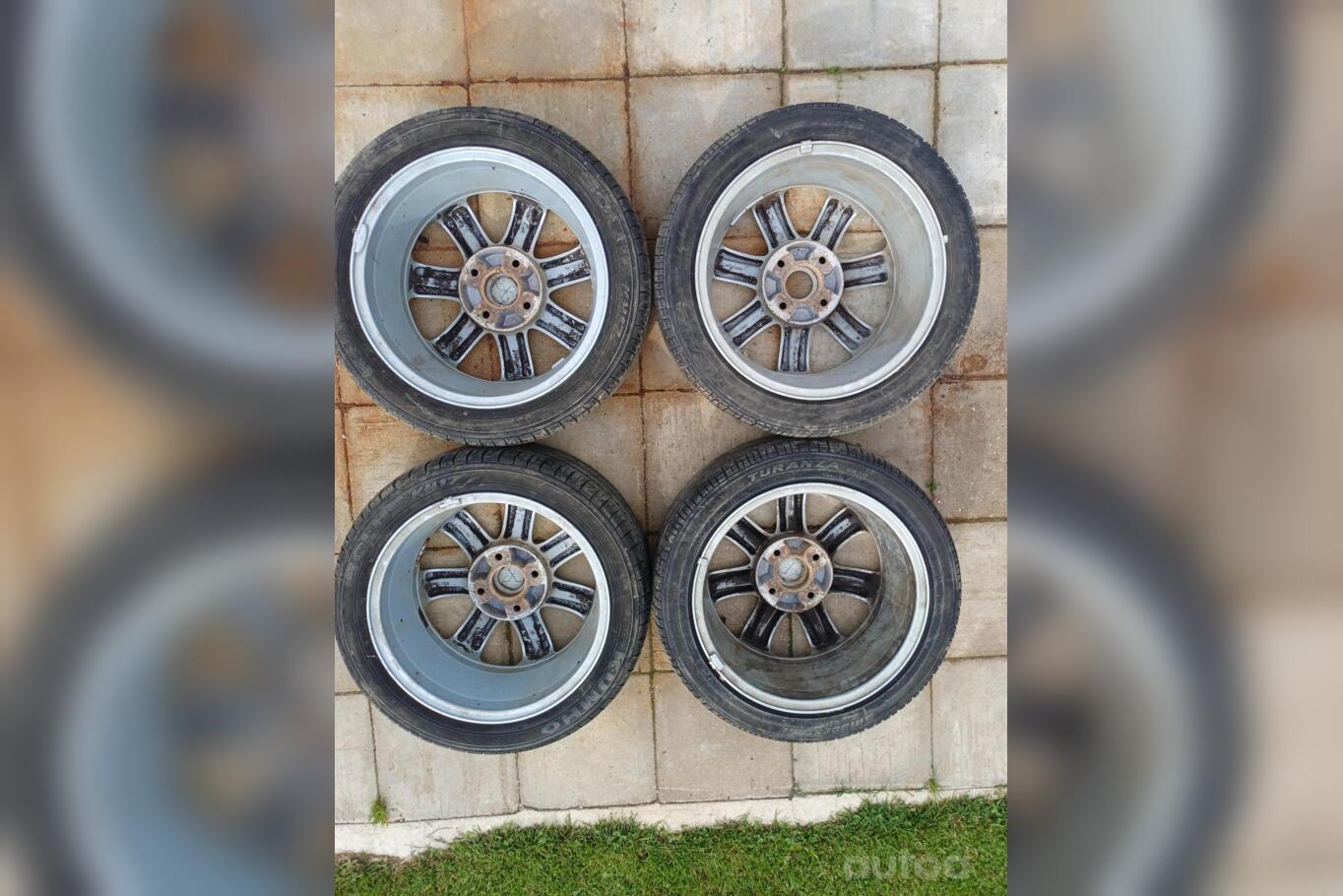 MITSUBISHI, stop lekki