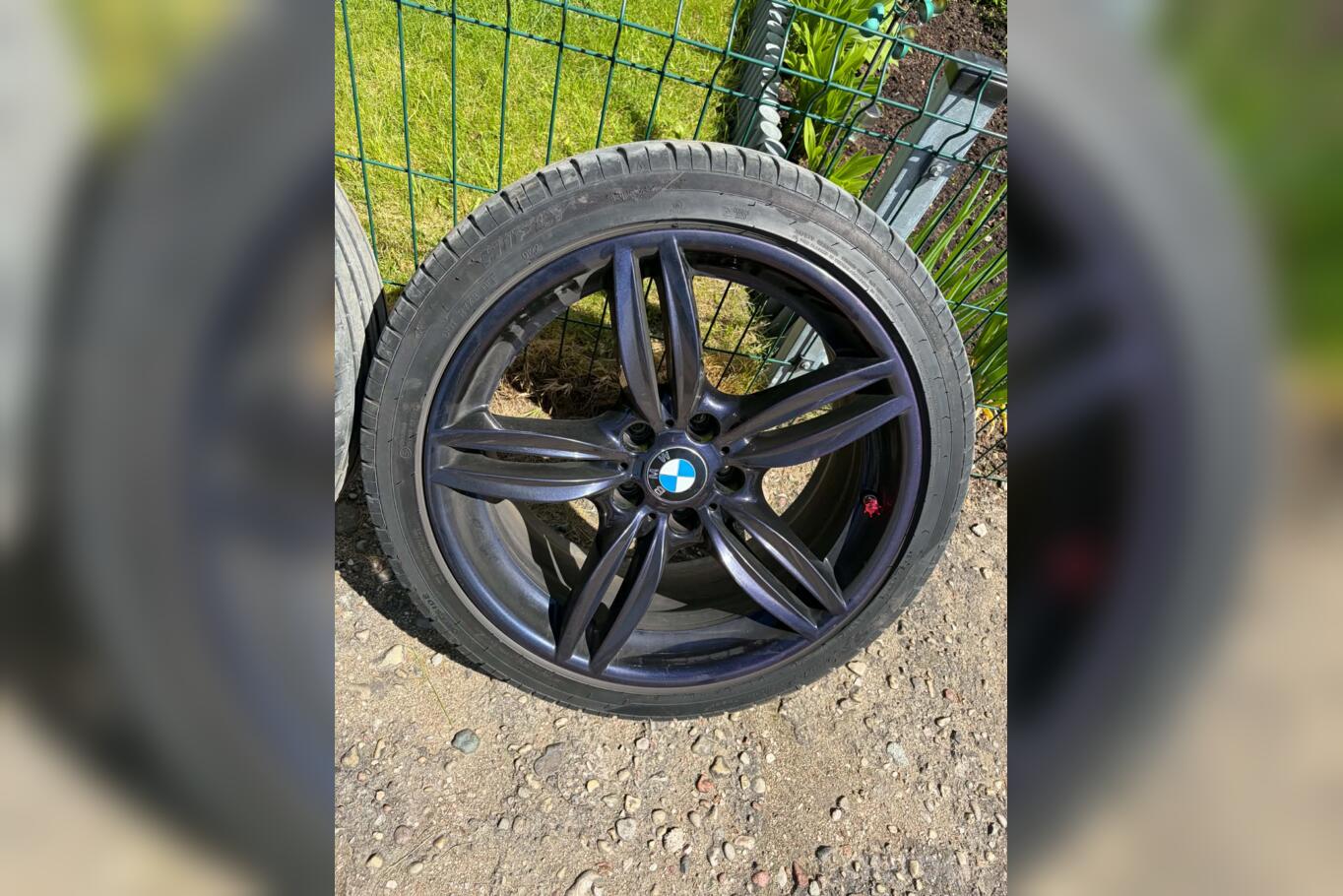 BMW, stop lekki