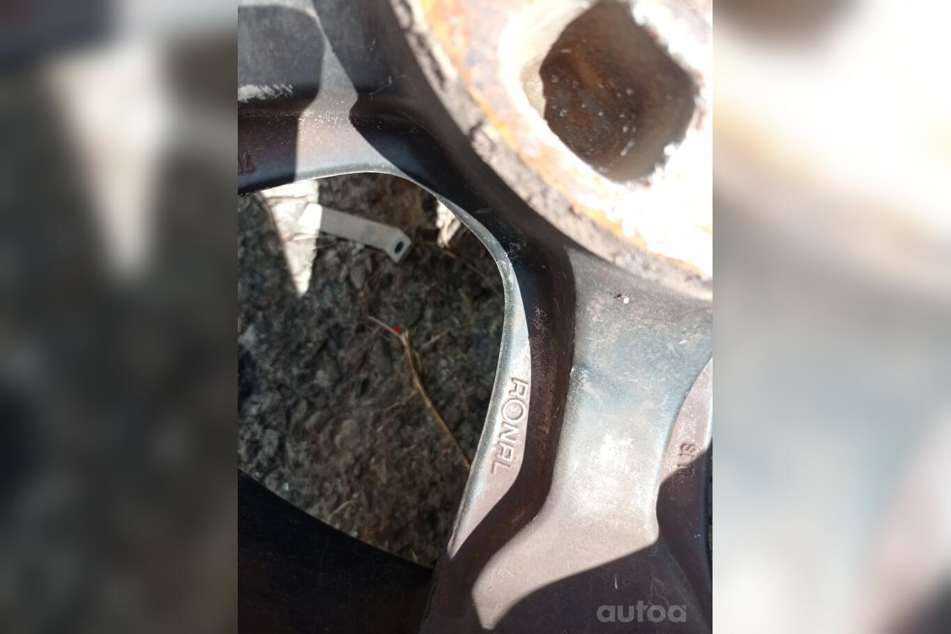 RONAL ratai R17, stop lekki