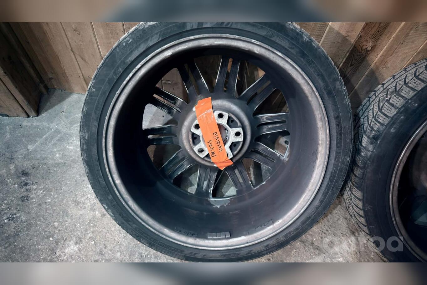 BMW, stop lekki