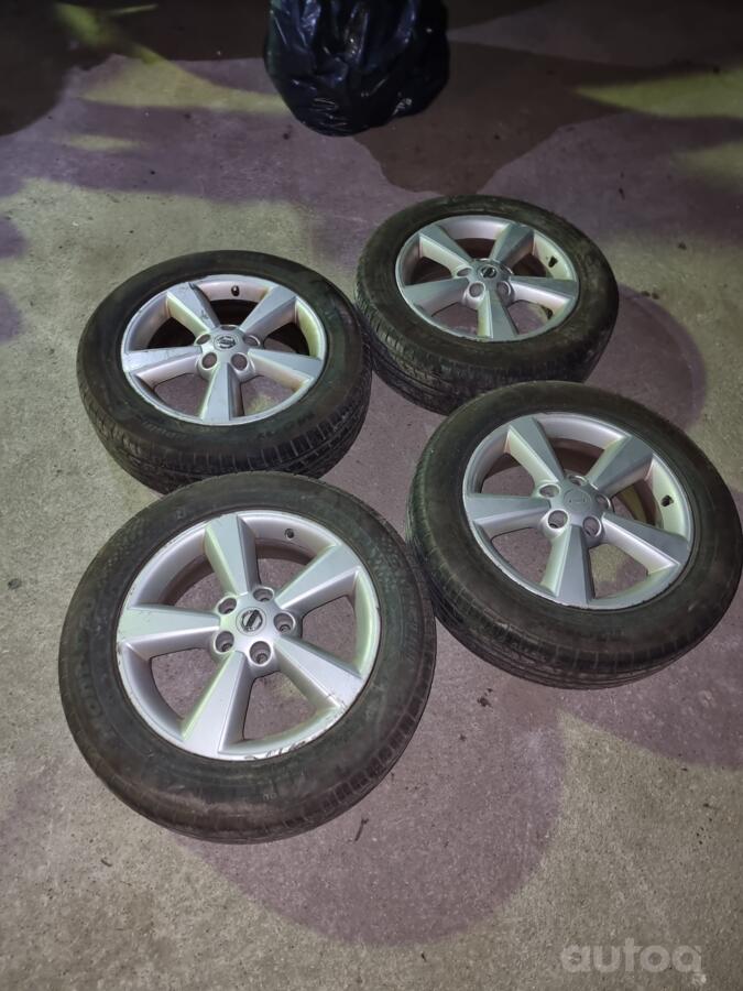 Nissan, stop lekki