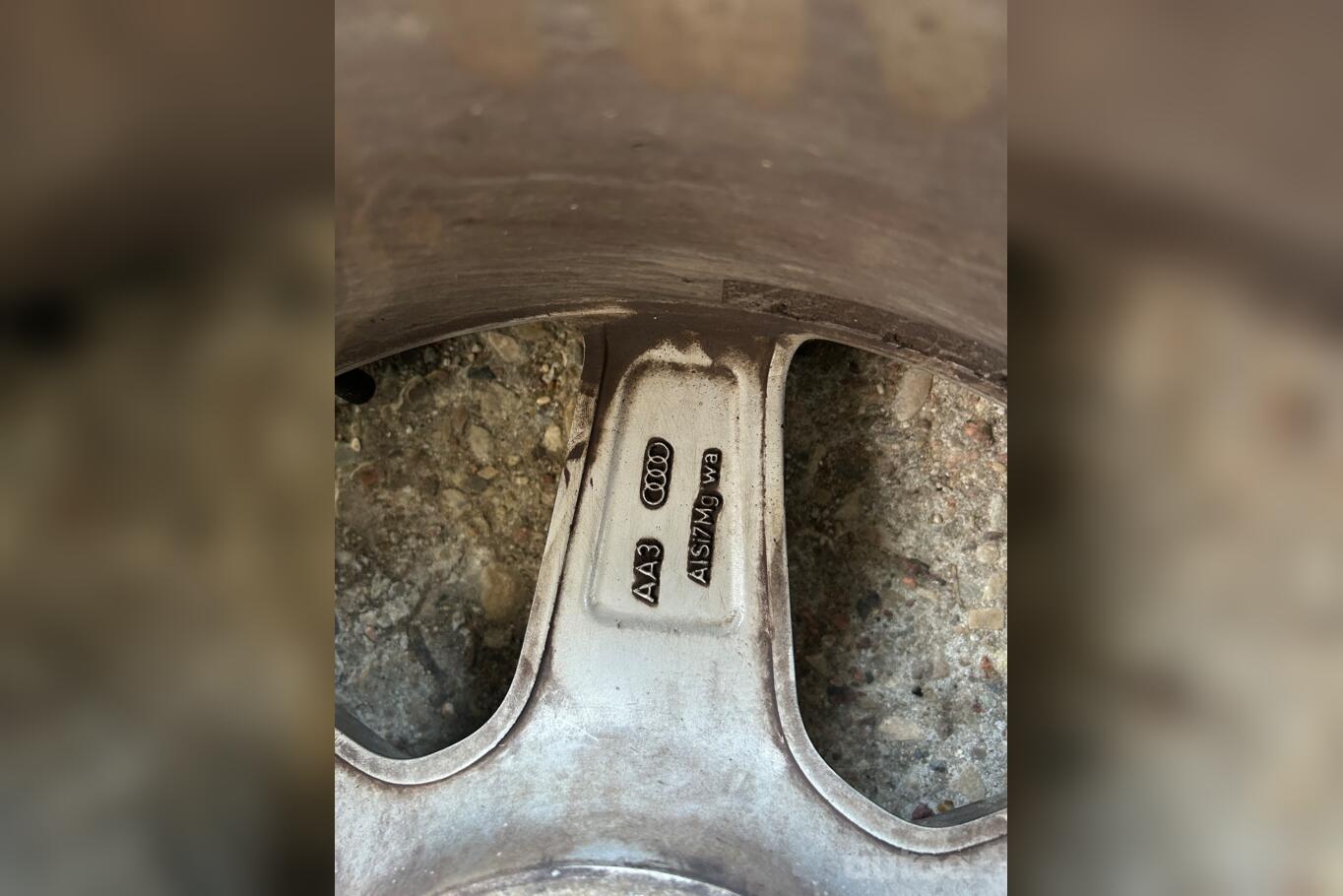 Audi, stop lekki