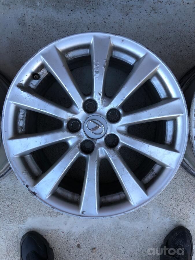 Lexus, stop lekki