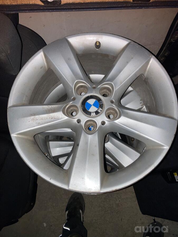 BMW, stop lekki