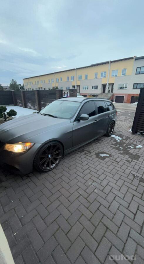 BMW, stop lekki