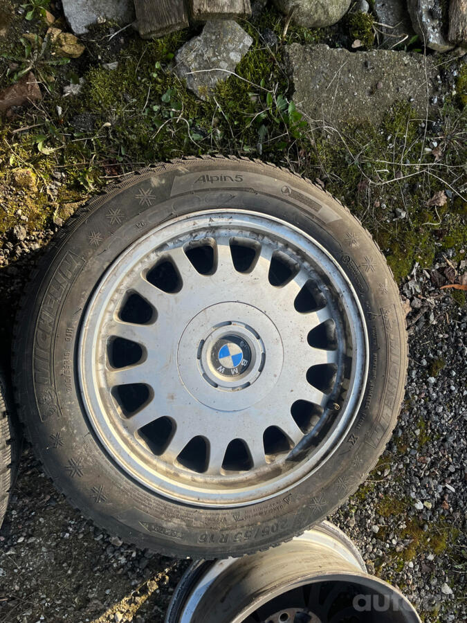BMW, stop lekki
