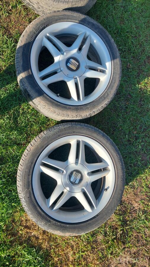 Seat, stop lekki