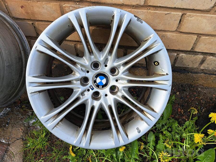 BMW, stop lekki