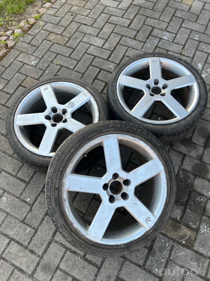 Volvo, stop lekki