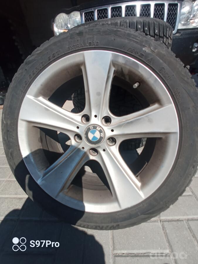 BMW, stop lekki