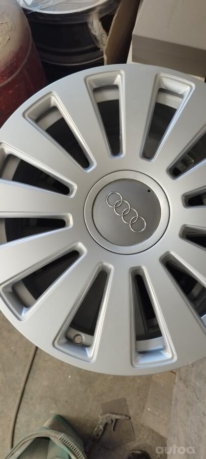 Audi, stop lekki