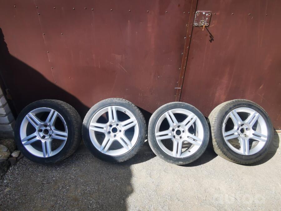 Audi, stop lekki