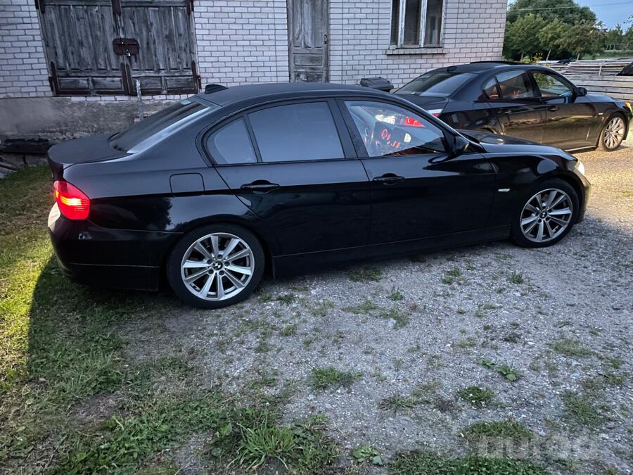 BMW, stop lekki