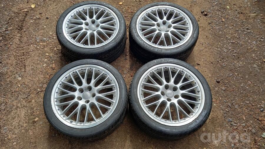 AUDI, stop lekki