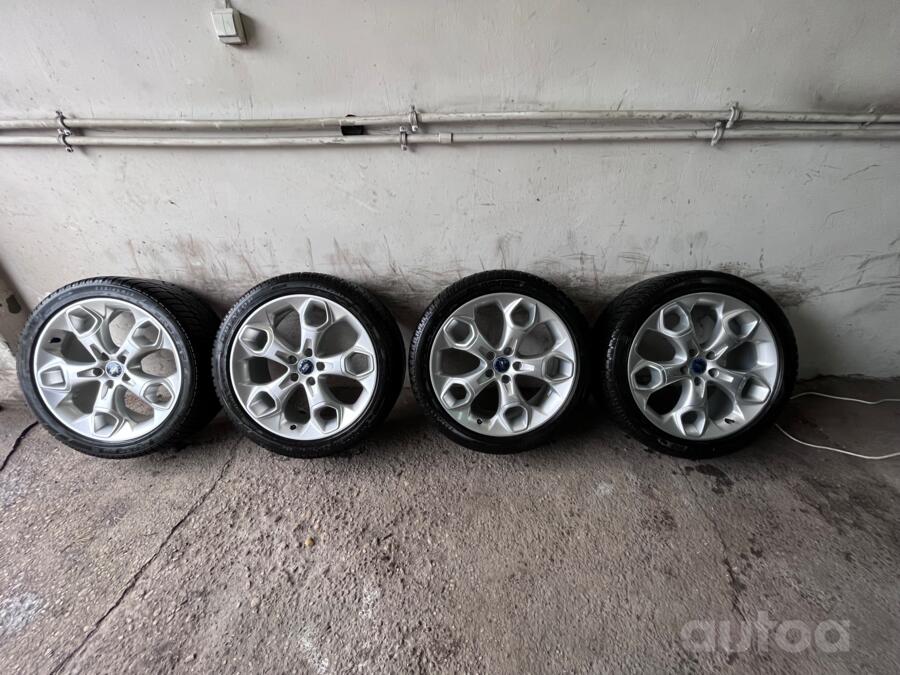 Ford, stop lekki