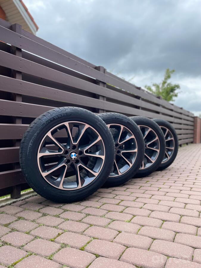BMW, stop lekki