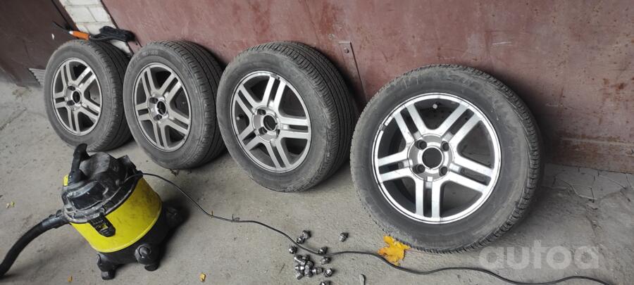 Ford, stop lekki