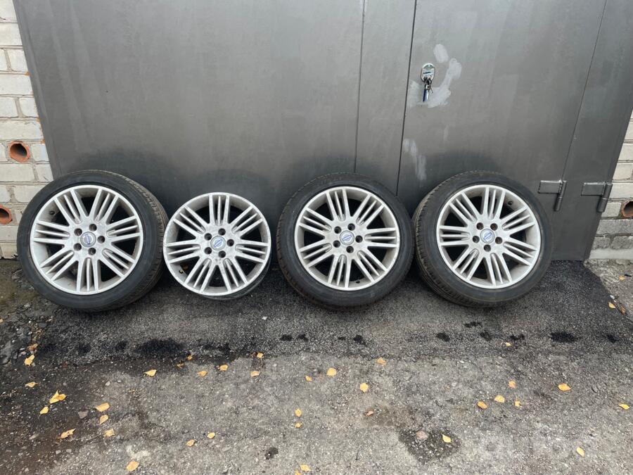 Volvo, stop lekki