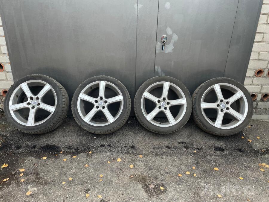 Volvo, stop lekki