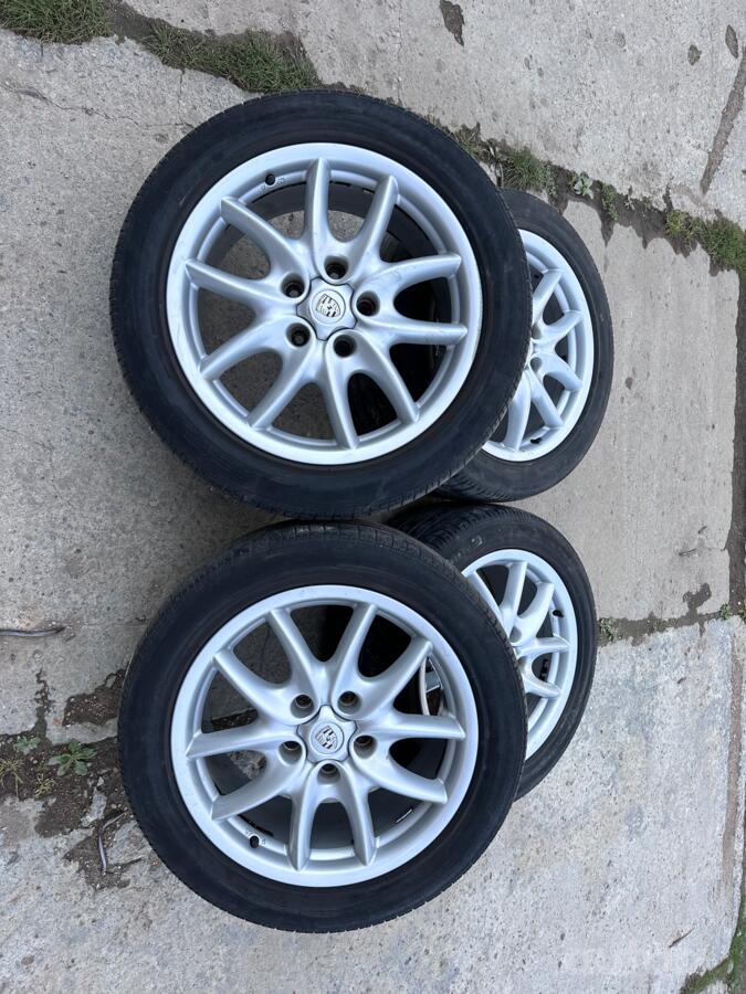 Porsche, stop lekki
