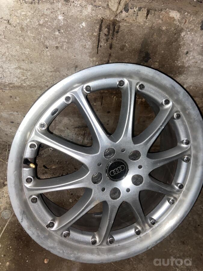 Audi, stop lekki