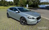 Volvo V40 2 generation Hatchback 5-doors