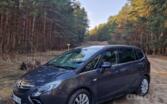 Opel Zafira C Tourer minivan