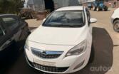 Opel Astra J Sports Tourer wagon