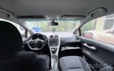 Toyota Auris 1 generation [restyling] Hatchback 5-doors