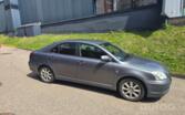Toyota Avensis 2 generation Liftback