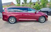 Chrysler Pacifica 2 generation Minivan