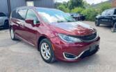 Chrysler Pacifica 2 generation Minivan