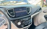 Chrysler Pacifica 2 generation Minivan