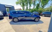 Chrysler Pacifica 2 generation Minivan