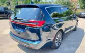 Chrysler Pacifica 2 generation Minivan