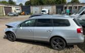 Volkswagen Passat B6 wagon 5-doors