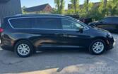 Chrysler Pacifica 2 generation Minivan