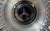Mercedes-Benz, stop lekki
