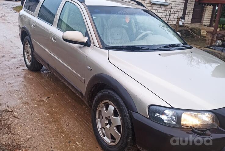 Volvo XC70 2 generation wagon