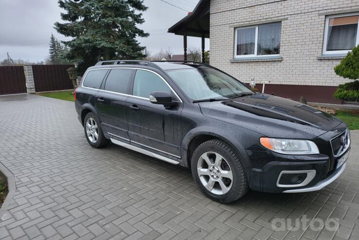 Volvo XC70 3 generation wagon