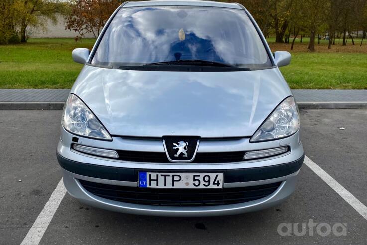 Peugeot 807 1 generation Minivan