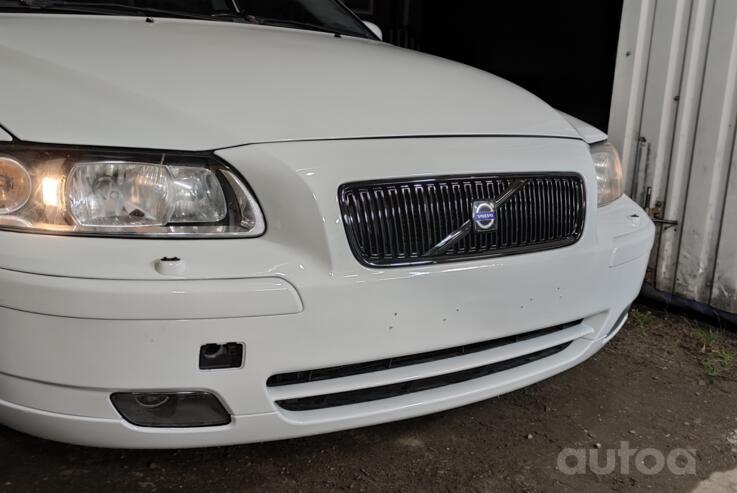 Volvo V70 2 generation wagon