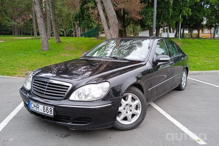 Mercedes-Benz S-Class W220 [restyling] Sedan 4-doors