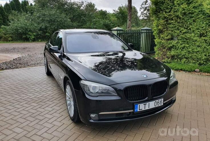 BMW 7 Series F01/F02 Sedan