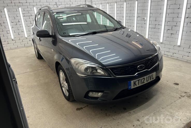 Kia Cee'd 2 generation SW wagon